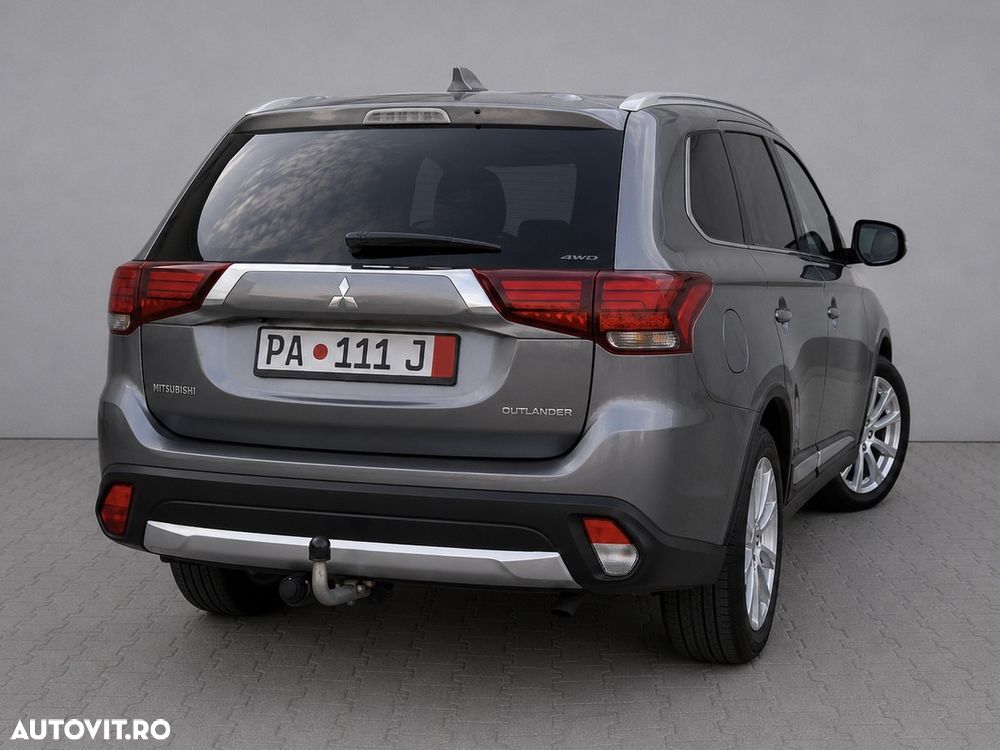 Mitsubishi Outlander 2.2 DI-D 4WD Automatik Edition 100+ - 22