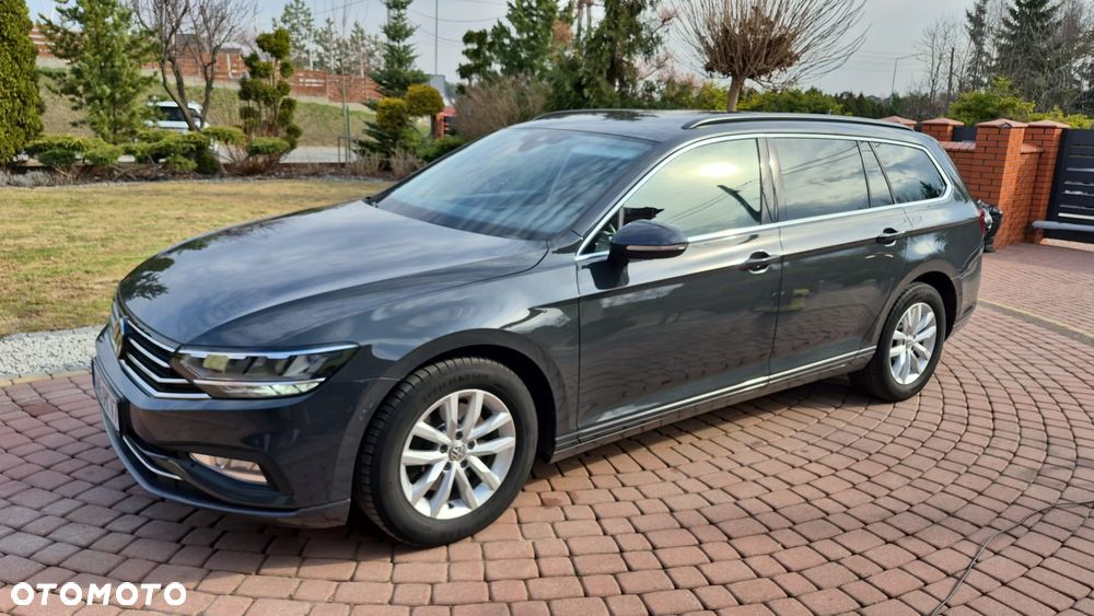 Volkswagen Passat - 26
