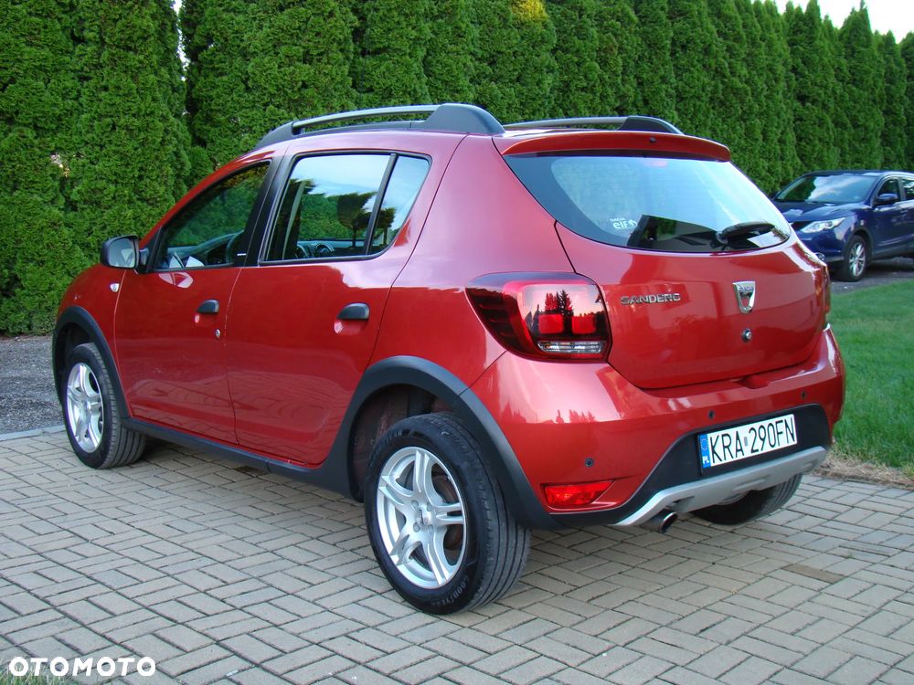 Dacia Sandero Stepway 0.9 TCe Laureate S&S EU6 - 4