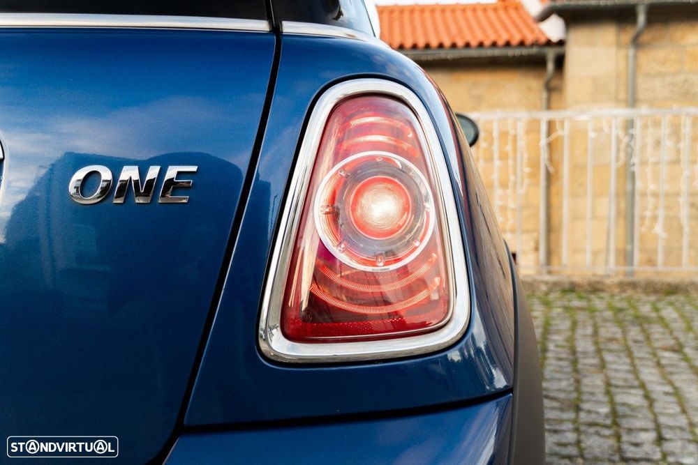 MINI 3 Portas One 1.6 - 29
