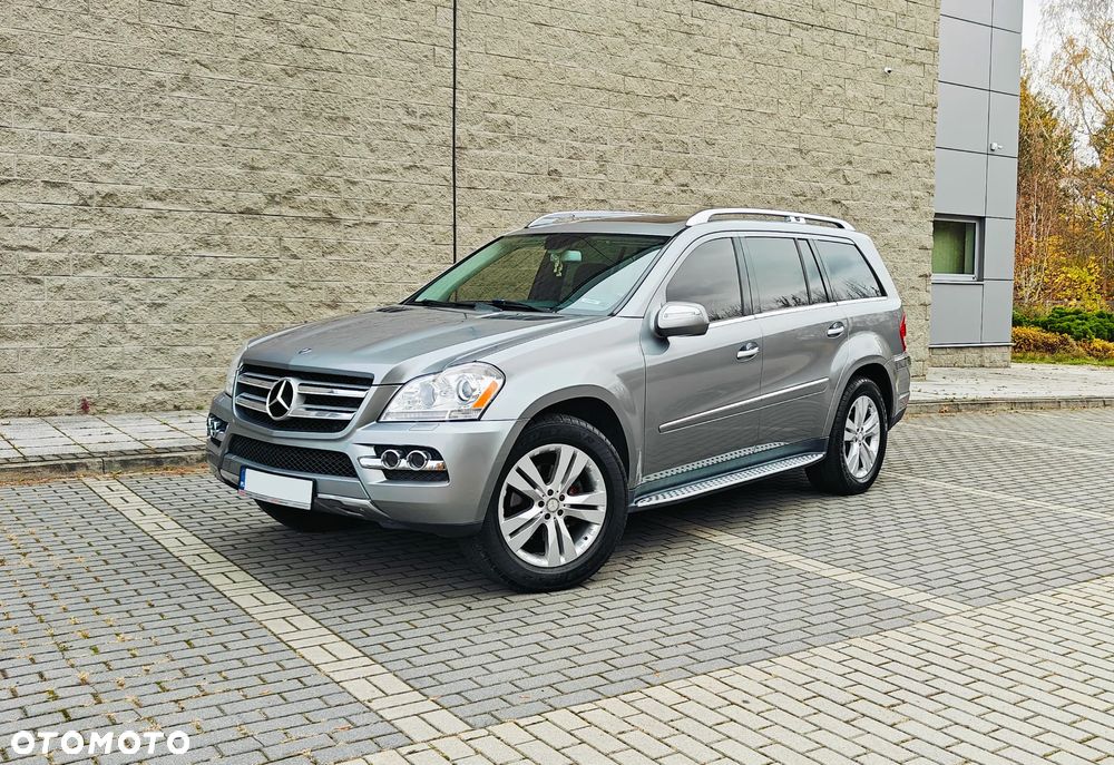 Mercedes-Benz GL 450 - 1