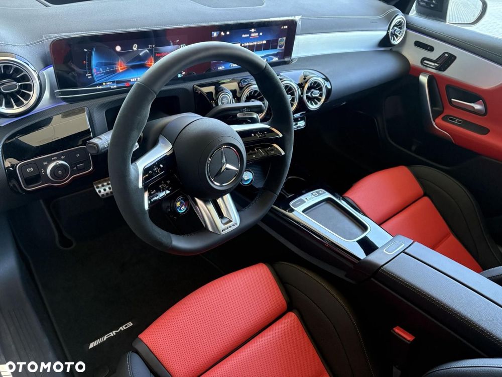 Mercedes-Benz CLA - 7