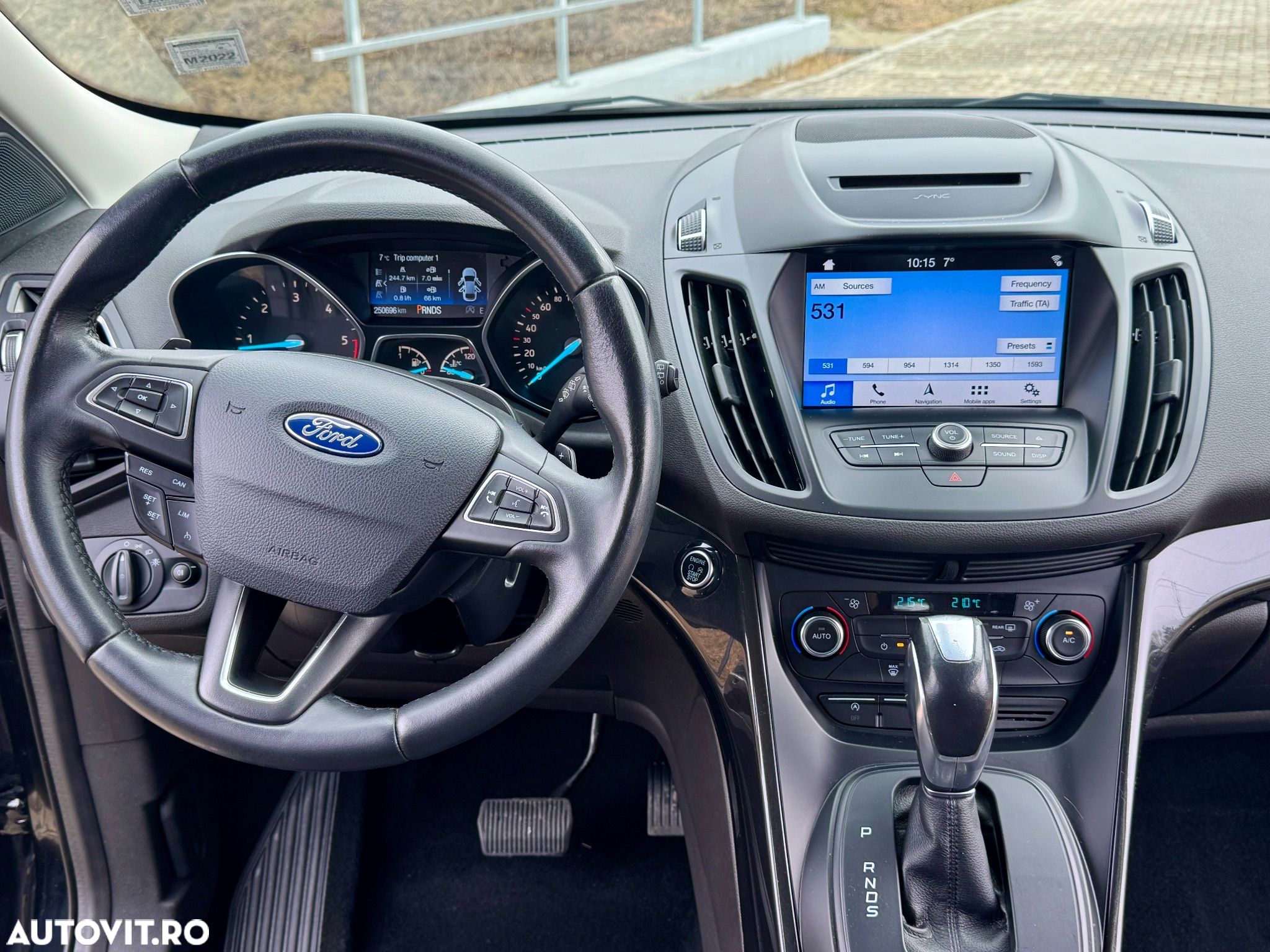 Ford Kuga 2.0 TDCi 2x4 Aut. Cool & Connect - 13