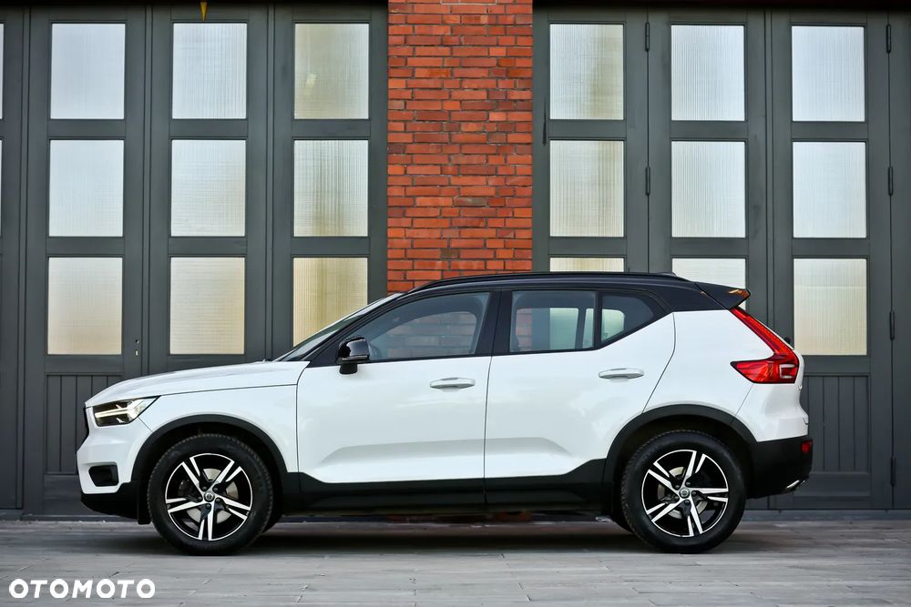 Volvo XC 40 D4 AWD Geartronic R-Design - 10
