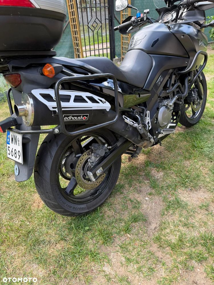 Suzuki V-STROM - 10