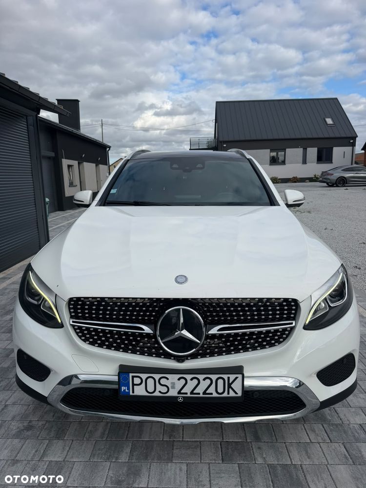 Mercedes-Benz GLC 220 d 4Matic 9G-TRONIC - 26