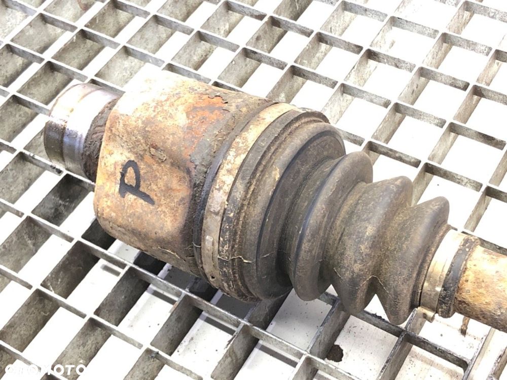 PÓŁOŚ PRAWY PRZÓD  SSANGYONG KYRON 2005 - 2022 2.0 Xdi 4x4 104 kW [141 KM] olej napędowy 2005 - - 2