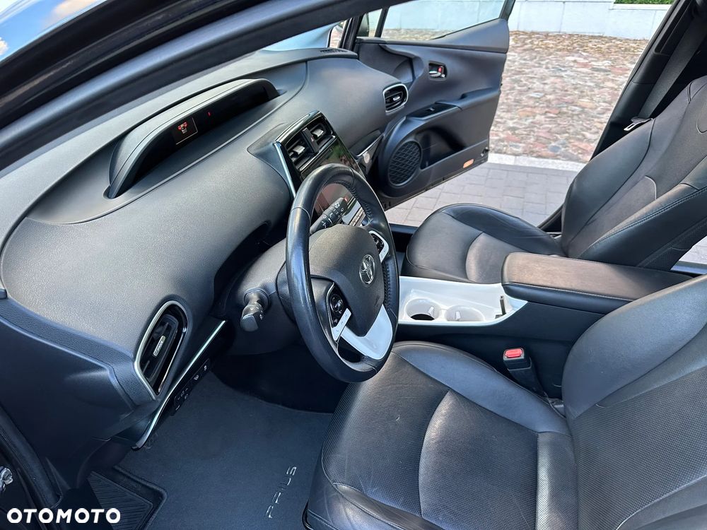 Toyota Prius 1.8 Hybrid Prestige - 10