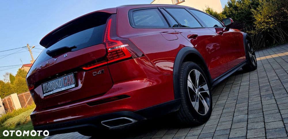 Volvo V60 Cross Country D4 AWD Geartronic Pro - 9