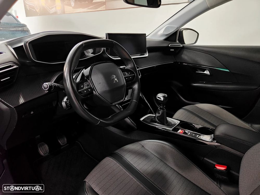 Peugeot 208 1.2 PureTech Allure Pack - 28