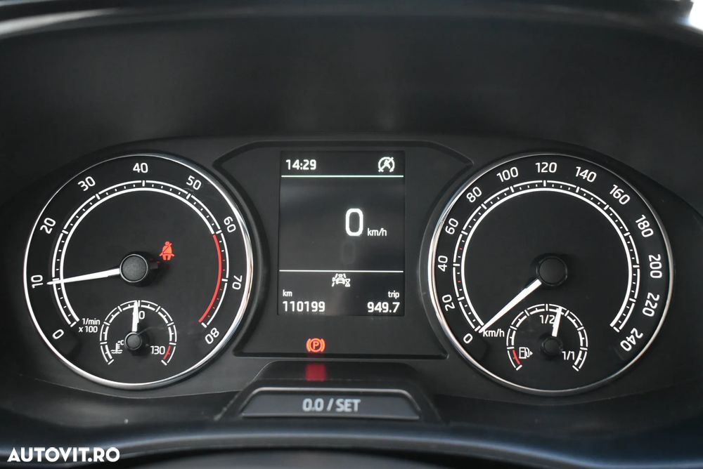 Skoda Fabia 1.0 TSI Ambition - 6