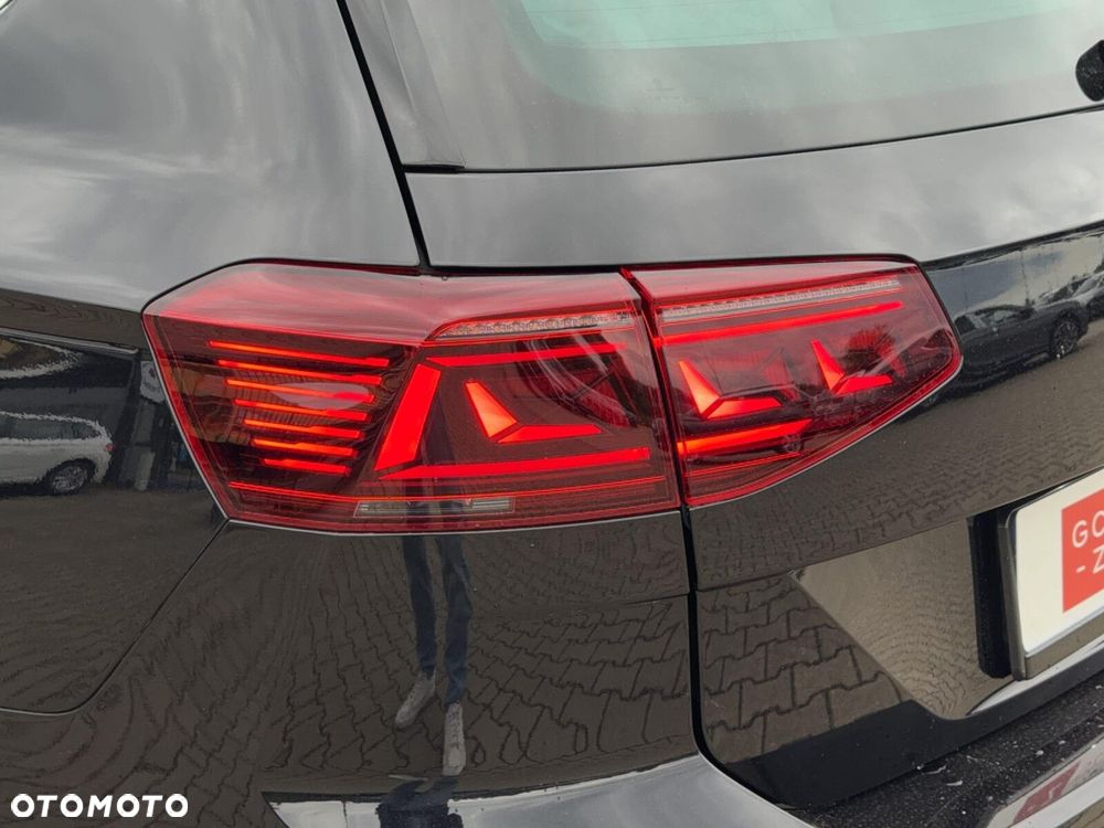 Volkswagen Passat Variant 2.0 TDI Business DSG - 36