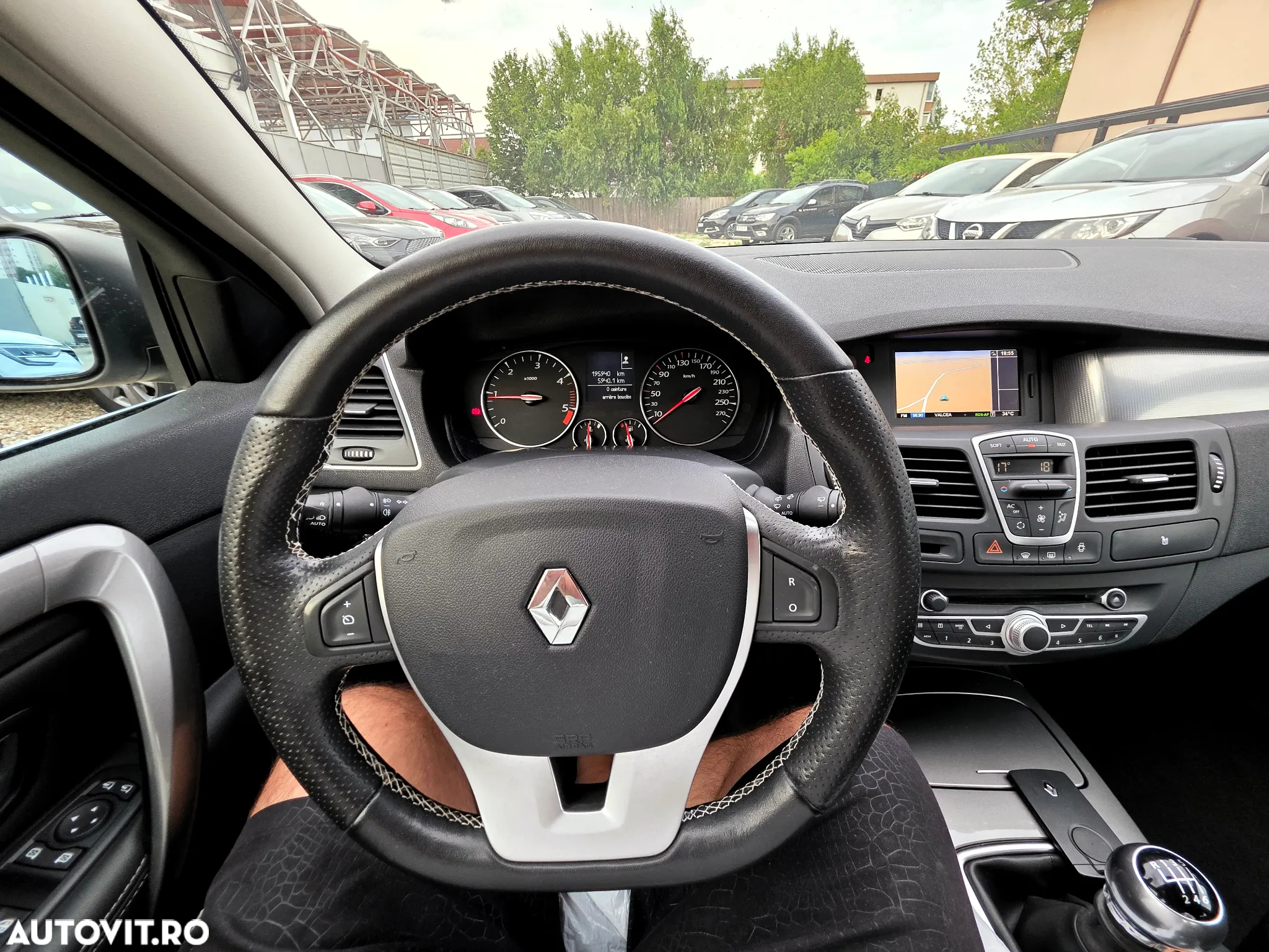 Renault Laguna dCi 110 FAP Bose Edition - 25
