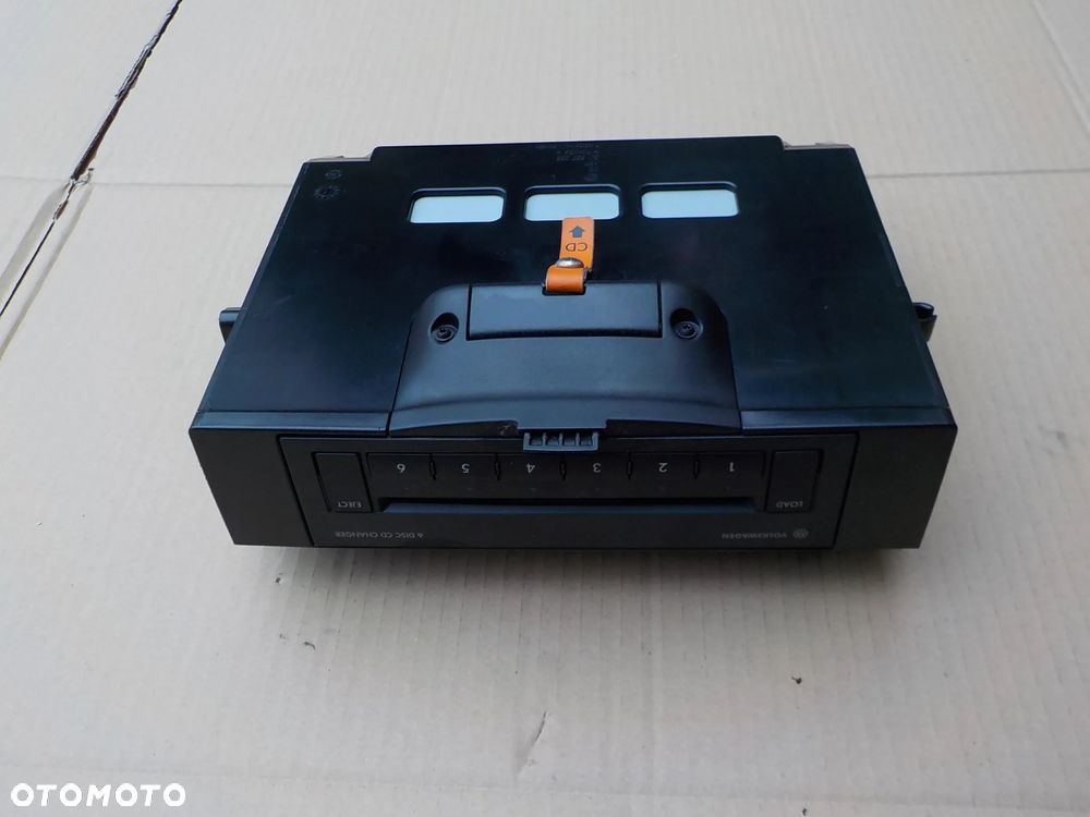 zmieniarka cd vw passat b6 3C0035110 - 1