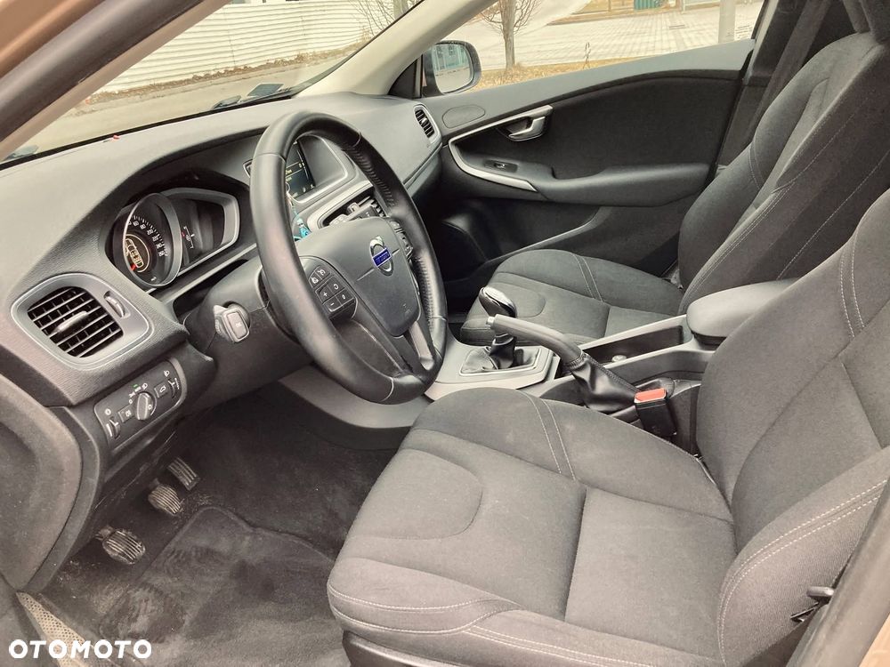Volvo V40 D2 Drive-E Kinetic - 3