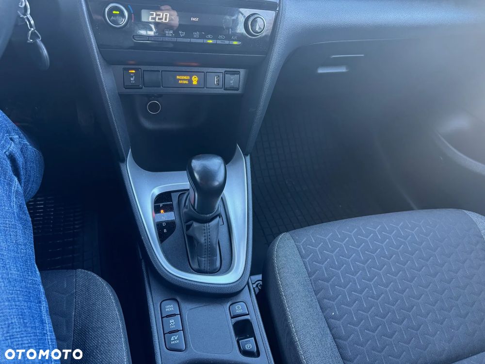 Toyota Yaris Cross - 16