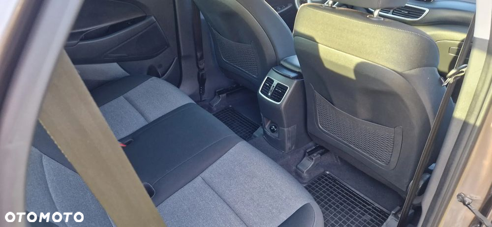 Hyundai Tucson 1.6 GDi Comfort 2WD - 16