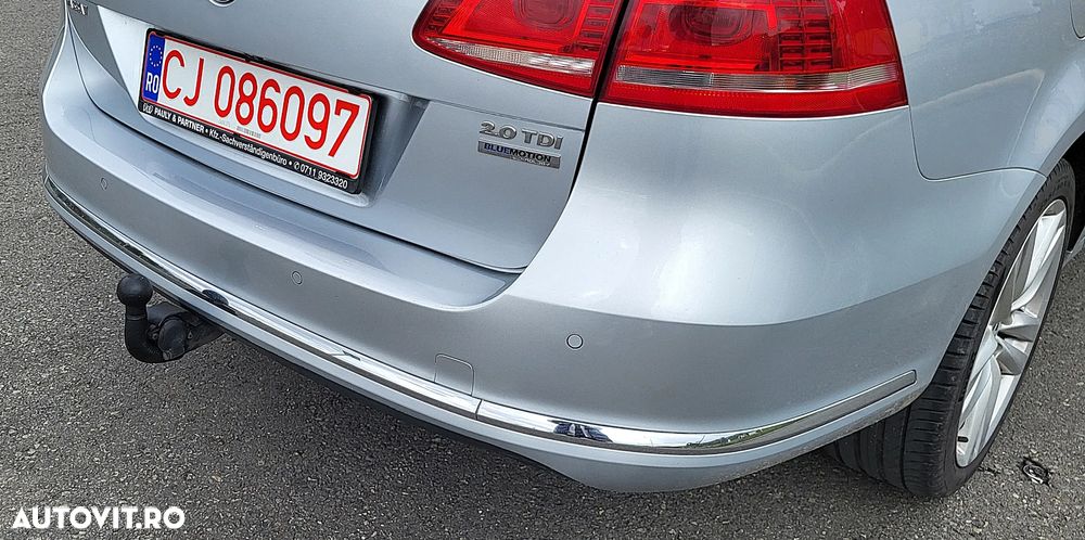 Volkswagen Passat Variant 2.0 TDI BlueMotion Technology DSG Highline - 14