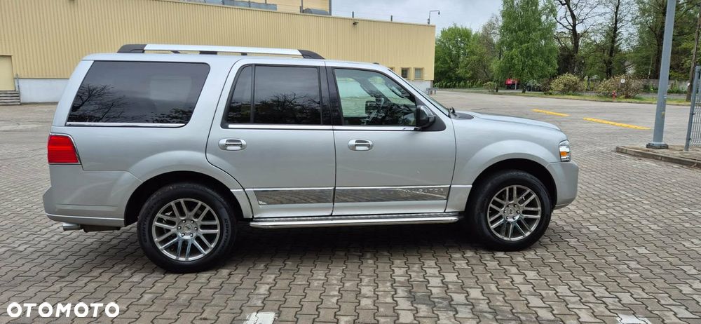 Lincoln Navigator 5.4 4x4 - 7