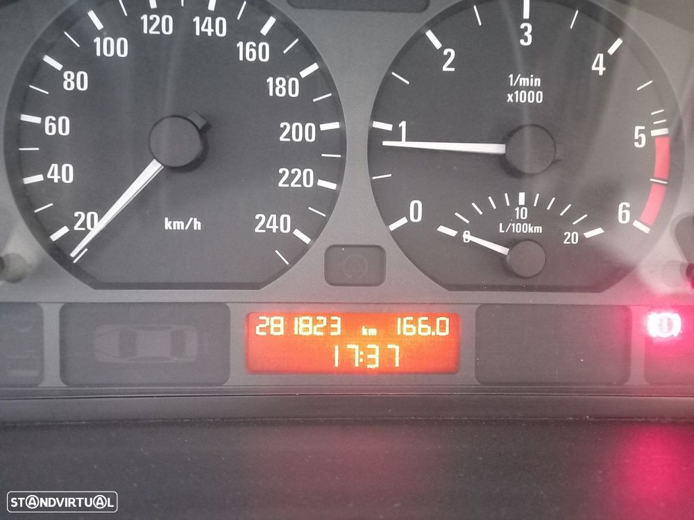 BMW 320 d - 10