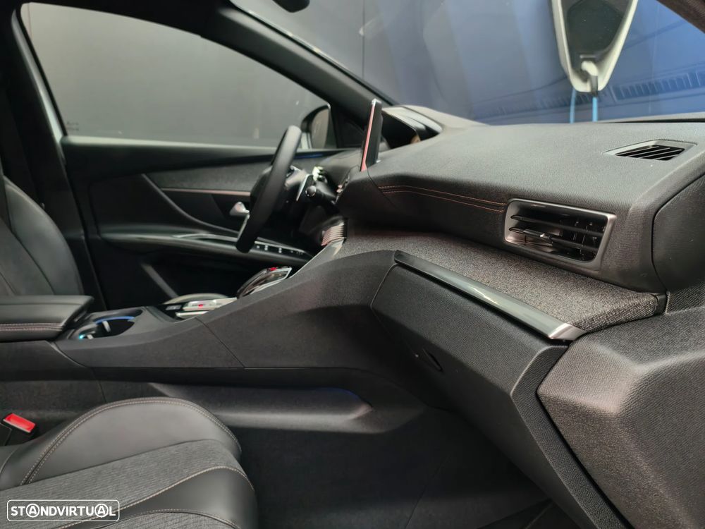 Peugeot 3008 BlueHDi 130 Stop & Start EAT8 GT - 35