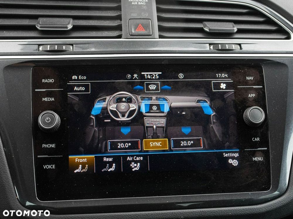 Volkswagen Tiguan 2.0 TSI 4Mot Elegance DSG - 24