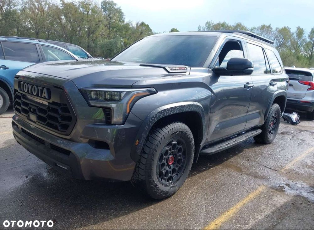 Toyota Sequoia 2024 photo 2