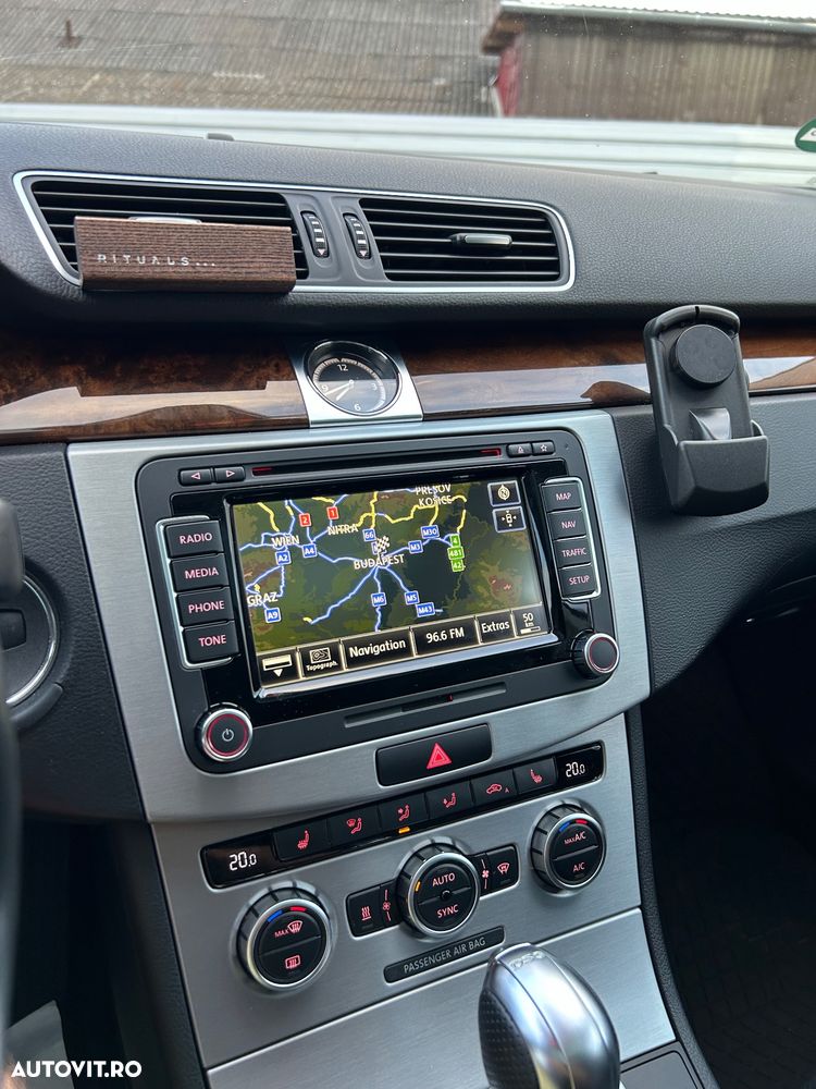 Volkswagen Passat CC 2.0 TDI BMT DSG 4Motion - 28