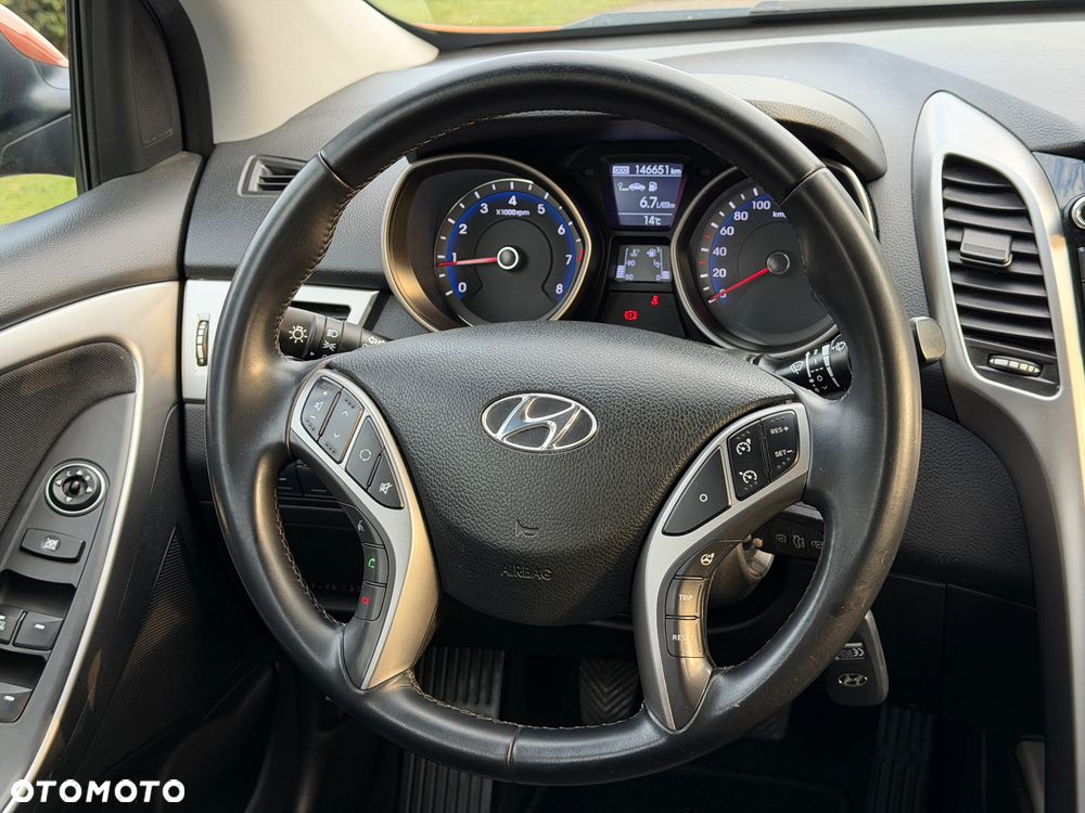 Hyundai i30 1.6 Comfort - 22