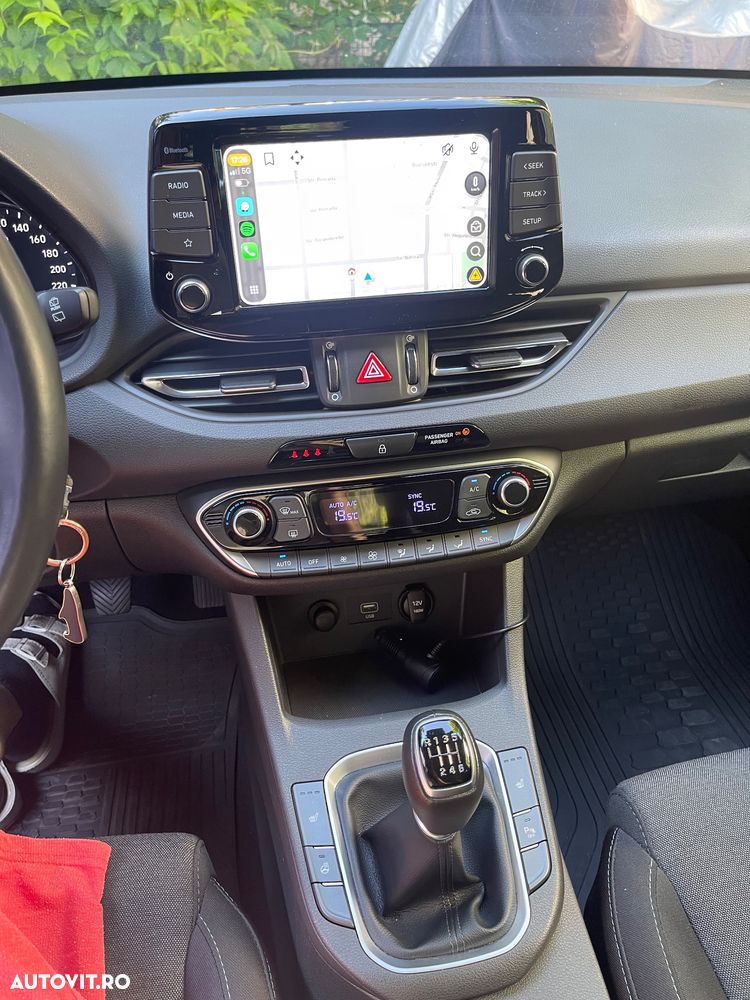 Hyundai i30 1.5 110CP M/T Highway - 18