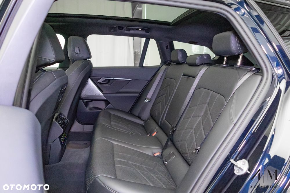BMW Seria 5 520d xDrive - 26