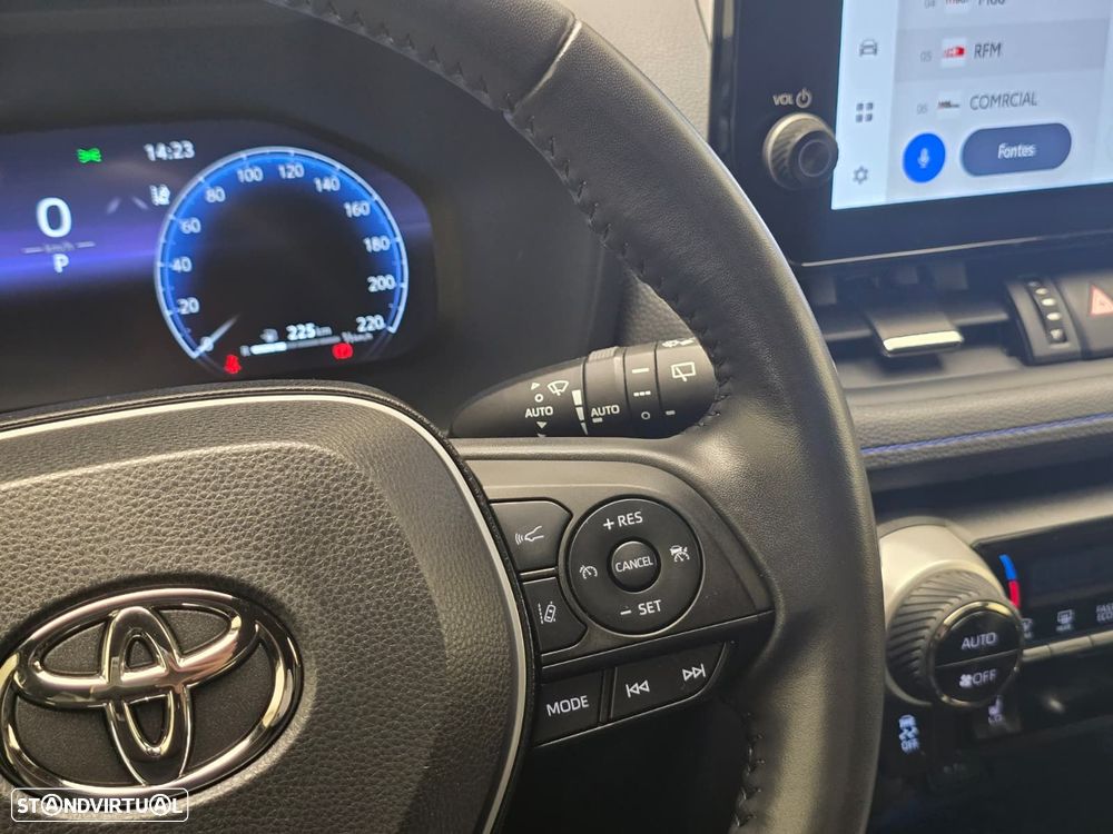 Toyota RAV4 2.5 HDF Square Collection - 24