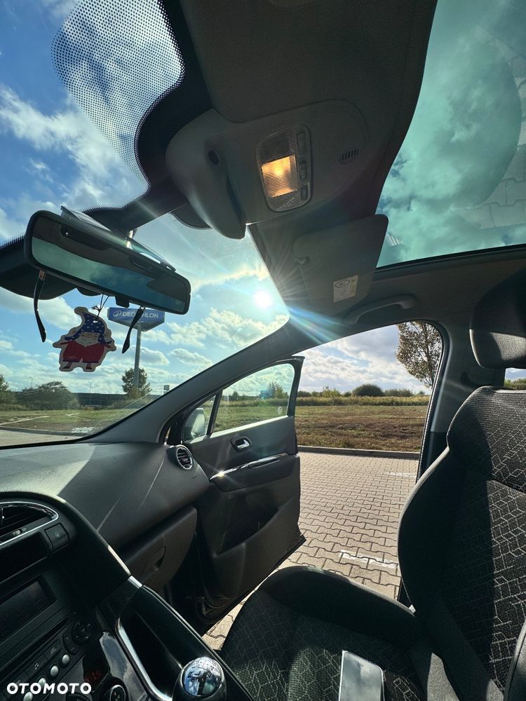 Peugeot 3008 1.6 HDi Active - 16