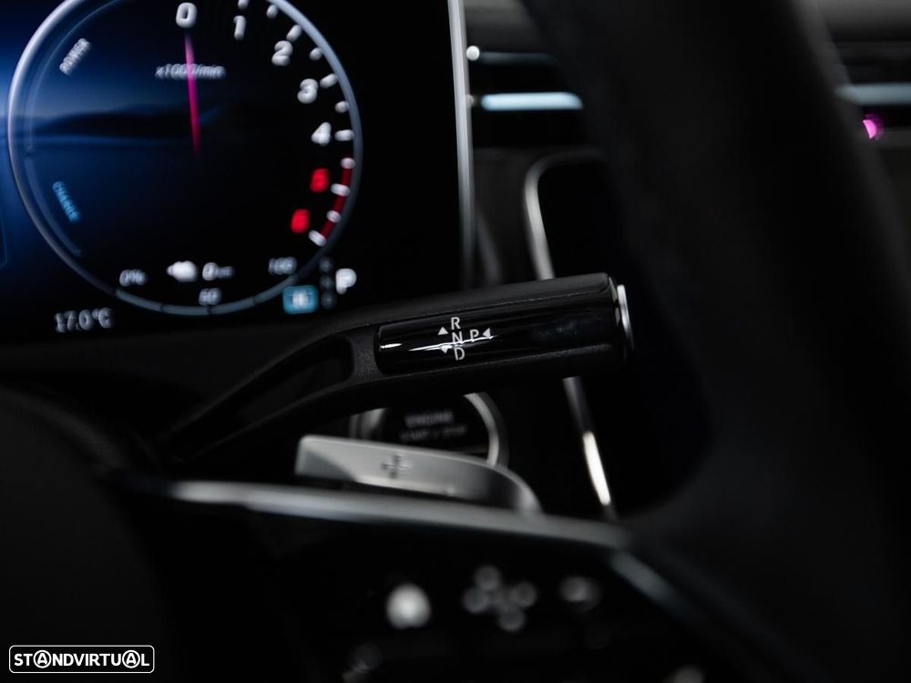 Mercedes-Benz E 300 de 4Matic All-Terrain - 25