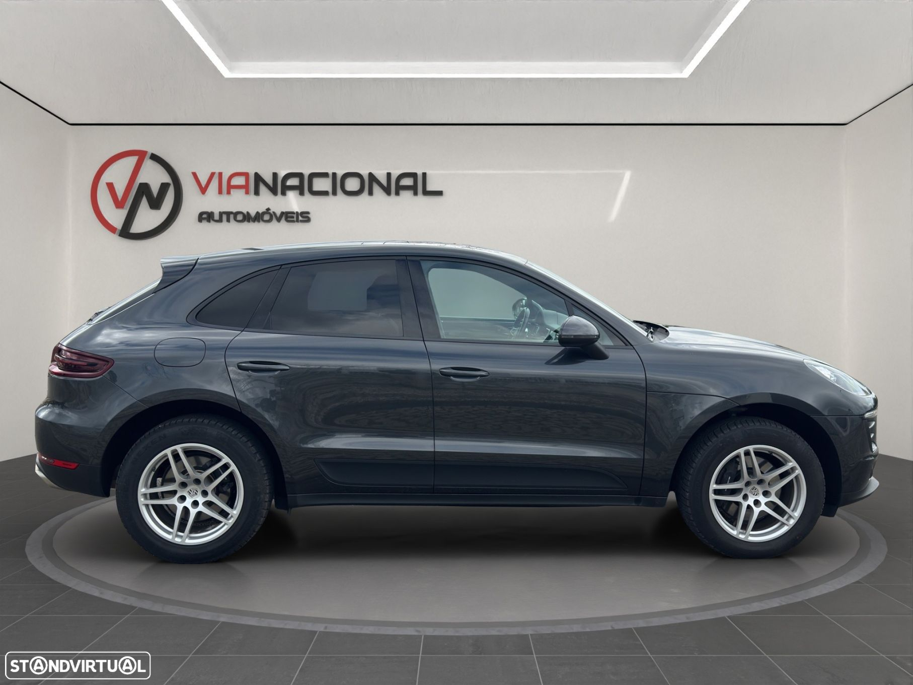 Porsche Macan - 8