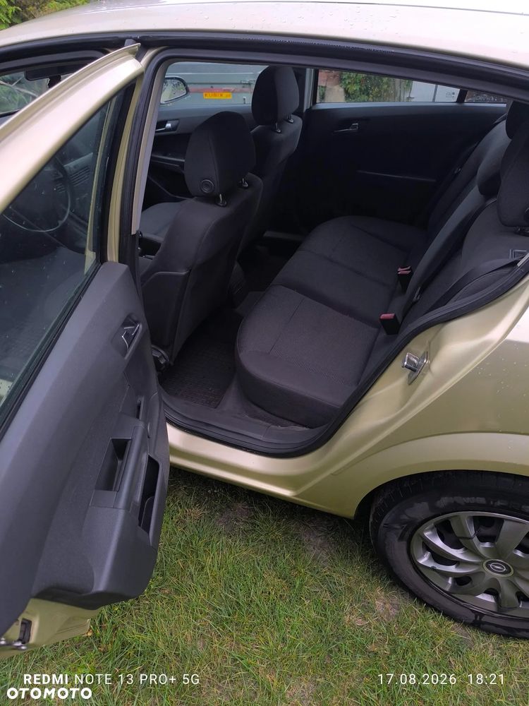 Opel Astra 1.4 Enjoy - 17
