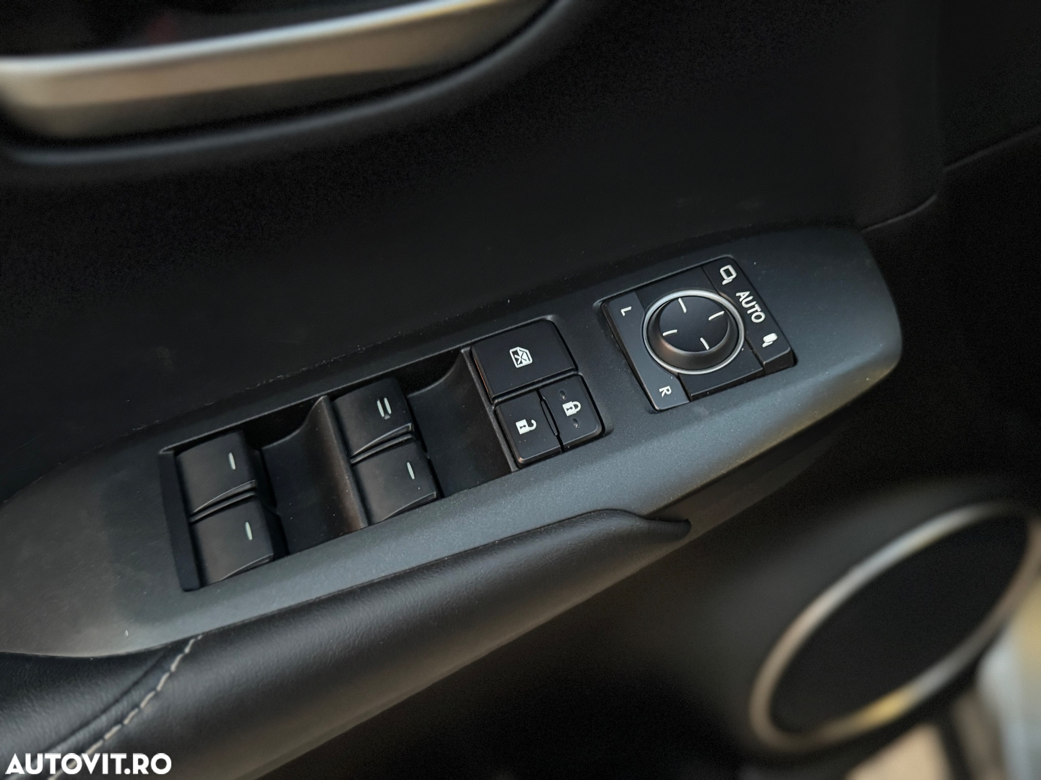 Lexus Seria NX 300h AWD Business - 15