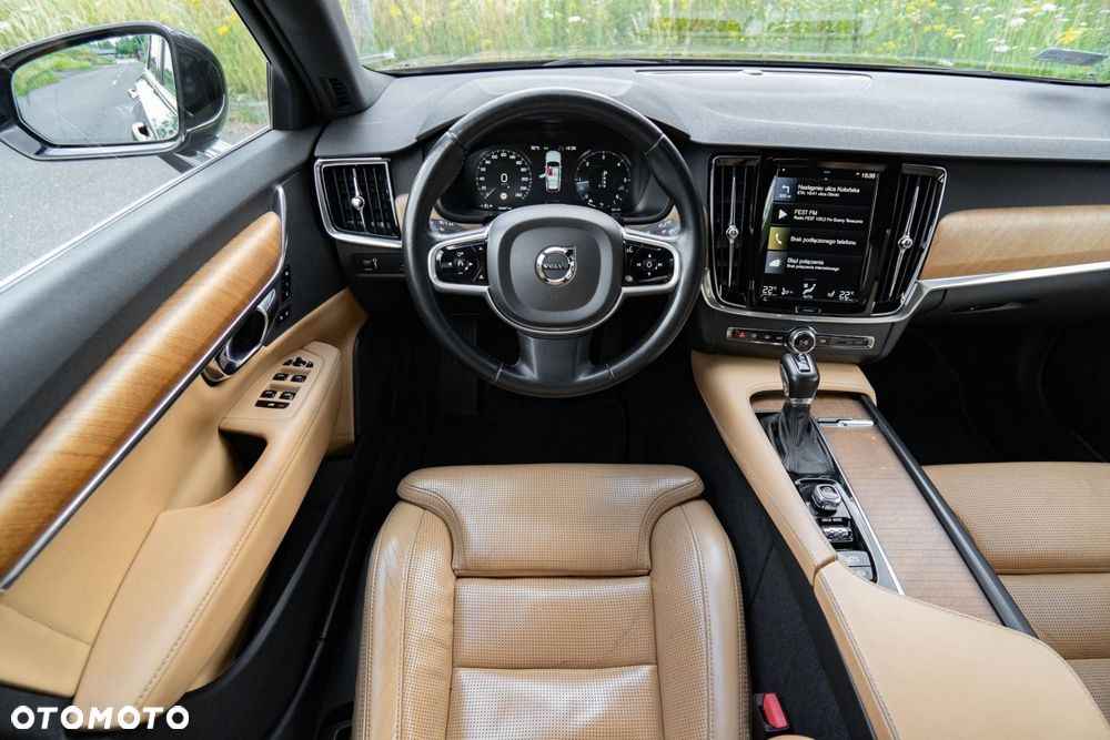 Volvo V90 D4 Inscription - 11