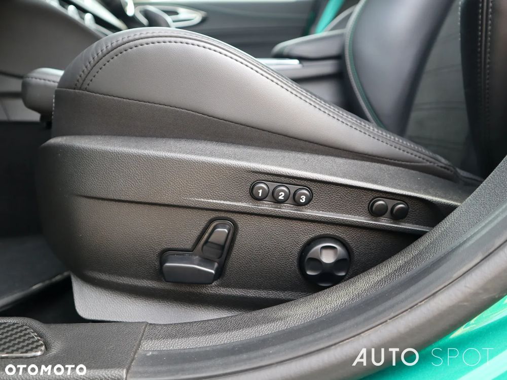 Alfa Romeo Giulia 2.9 Bi Turbo V6 Quadrifoglio - 20