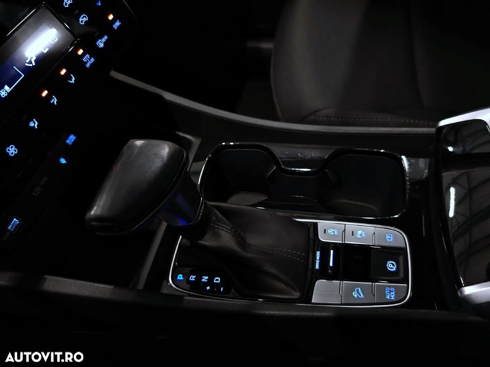 Hyundai Tucson 1.6 CRDi 48V-Hybrid 2WD DCT Trend - 28