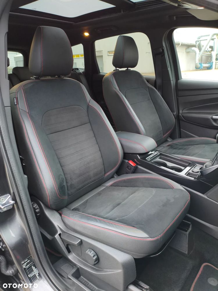 Ford Kuga 1.5 EcoBoost 2x4 ST-Line - 21