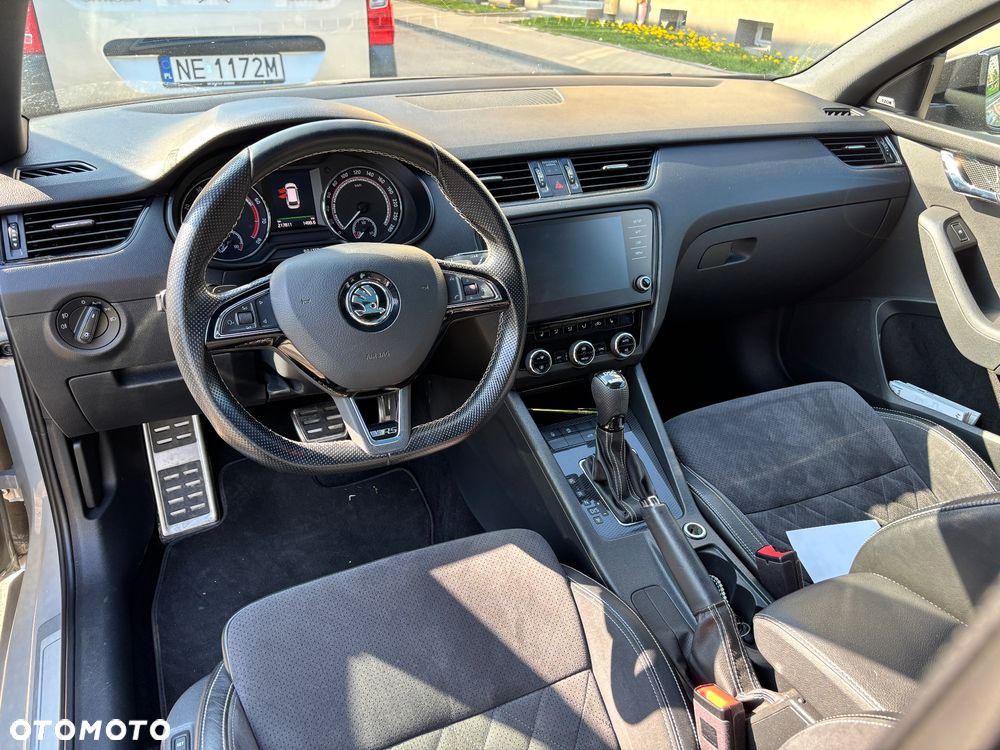Skoda Octavia 2.0 TSI RS 230 DSG - 9
