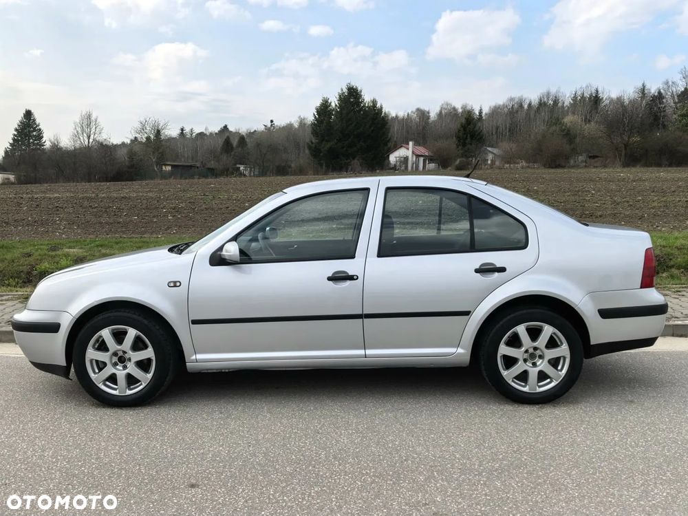 Volkswagen Bora 1.9 TDI Comfortline - 8