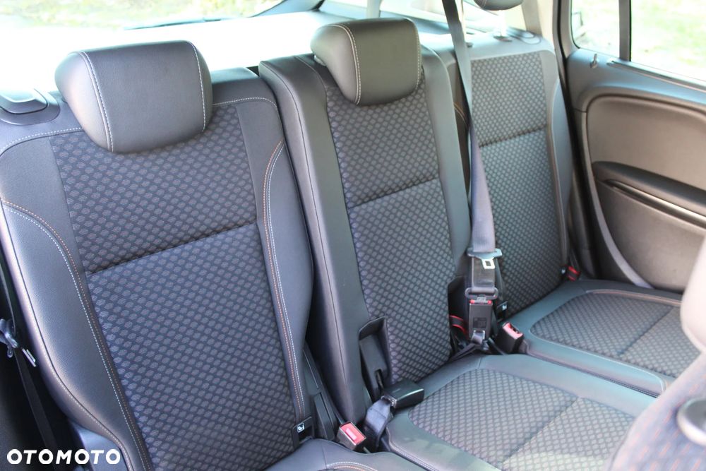 Opel Zafira - 23