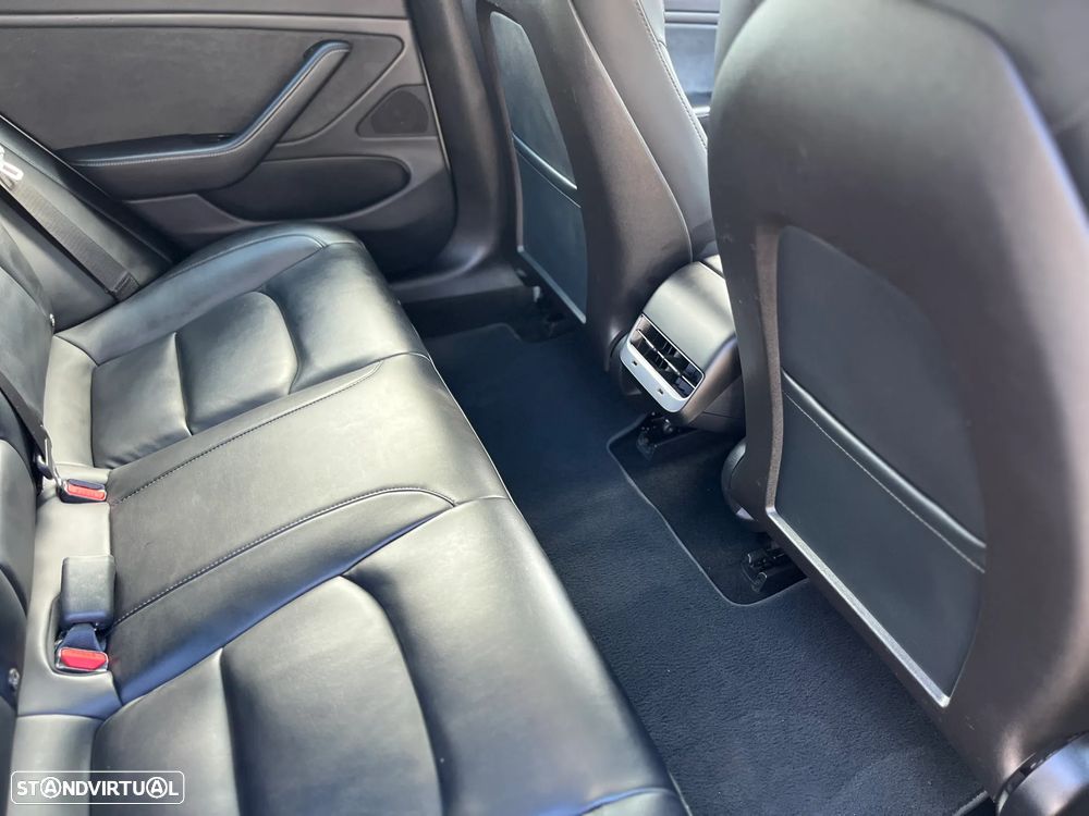 Tesla Model 3 Performance Dual Motor AWD - 27