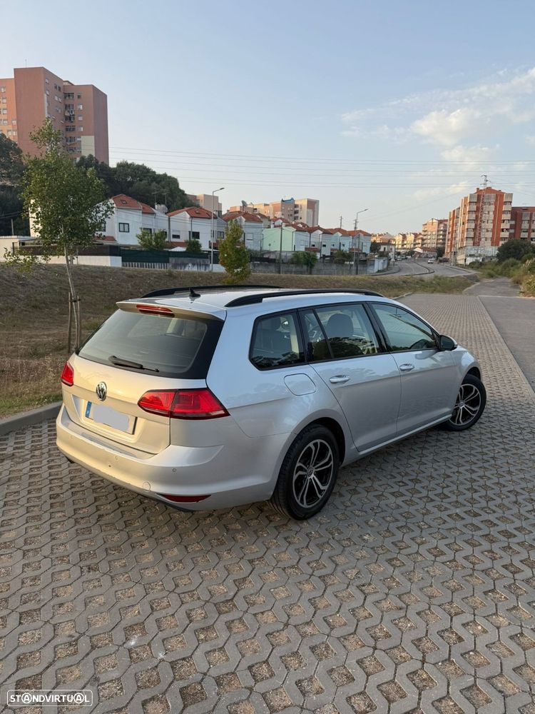 VW Golf Variant 1.6 TDi Sportline DSG - 4