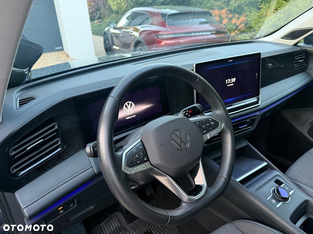 Volkswagen Tiguan - 16