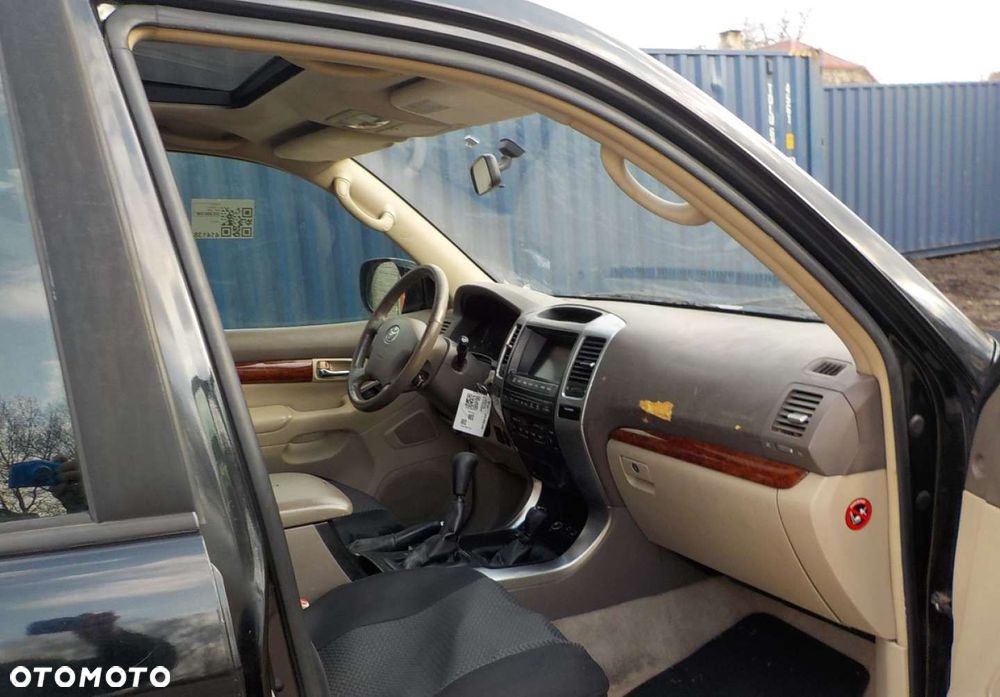 Toyota Land Cruiser - 21