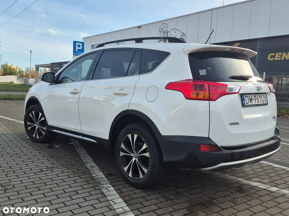 Toyota RAV4 2.0 D-4D Prestige - 11