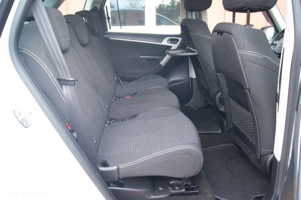 Citroën C4 Picasso 1.6 HDi Selection - 23